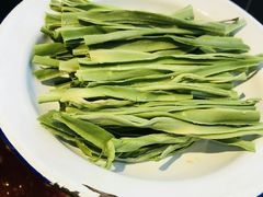 -王婆乔鲜鱼自助火锅(蜀汉路店)