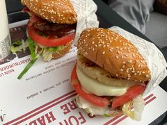 -The Habit Burger Grill 哈比特汉堡(世博店)