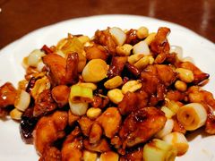 宫爆鸡丁-新侨小馆(东直门北小街店)