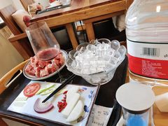-毛辣果·贵州红酸汤牛肉火锅(西单店)