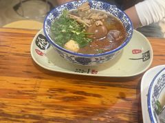 -叶新小吃店(来凤小区总店)