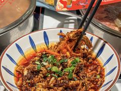 -黄记煌三汁焖锅(新佳丽江汉路店)