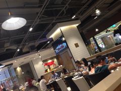 大堂-名门潮牛·鲜牛肉海鲜火锅.烧烤自助餐厅(诚丰广场店)