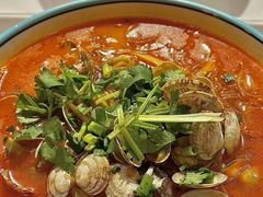 -何记花甲(海岸城旗舰店)