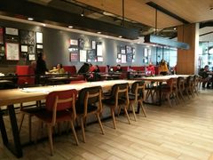 大堂-必胜客(新中纬店)