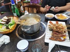 毛肚锅-老何太太鹤岗小串·团建聚餐(龙华店)