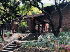 -青青世界