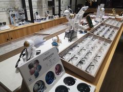 -无界眼镜MaxLess(滨江星光大道店)