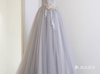 被新娘夸爆的神仙礼服，真的太显白显气质了