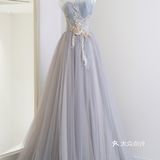 被新娘夸爆的神仙礼服，真的太显白显气质了[爱心]✨