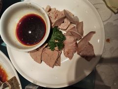 -侬佳蒸菜馆(听潮店)