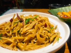 -茶花妹子云南餐厅(北大店)