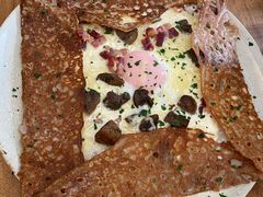 鸡蛋蘑菇熏肉荞麦可丽饼-RAC BAR(安福路店)