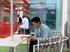 -UNI UNI(环亚凯瑟琳店)