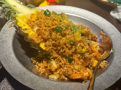 -曼听小寨海鲜烧烤·大连辣炒大王(盖州街店)