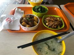 -六和餐饮(东城根店)