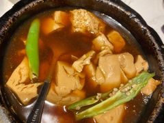 石锅豆腐-卯时·龙光雅宴·精致锡帮菜(惠山古镇店)