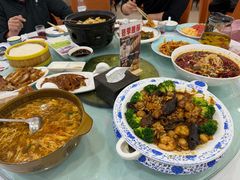 -大鸭梨烤鸭店(金顶街店)
