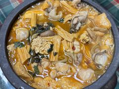 -大富蚝乌东哥饭店·石锅鱼杂·柠檬鸭(革新路店)
