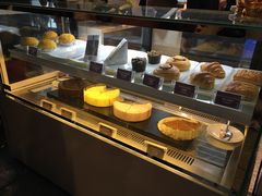 面包甜点陈列柜-空中吧(广州塔店)