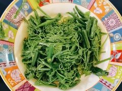 -伊带伊路新疆美食府(呼家楼店)