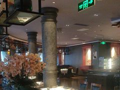 -八府香鸭·啫啫煲(华山路店)