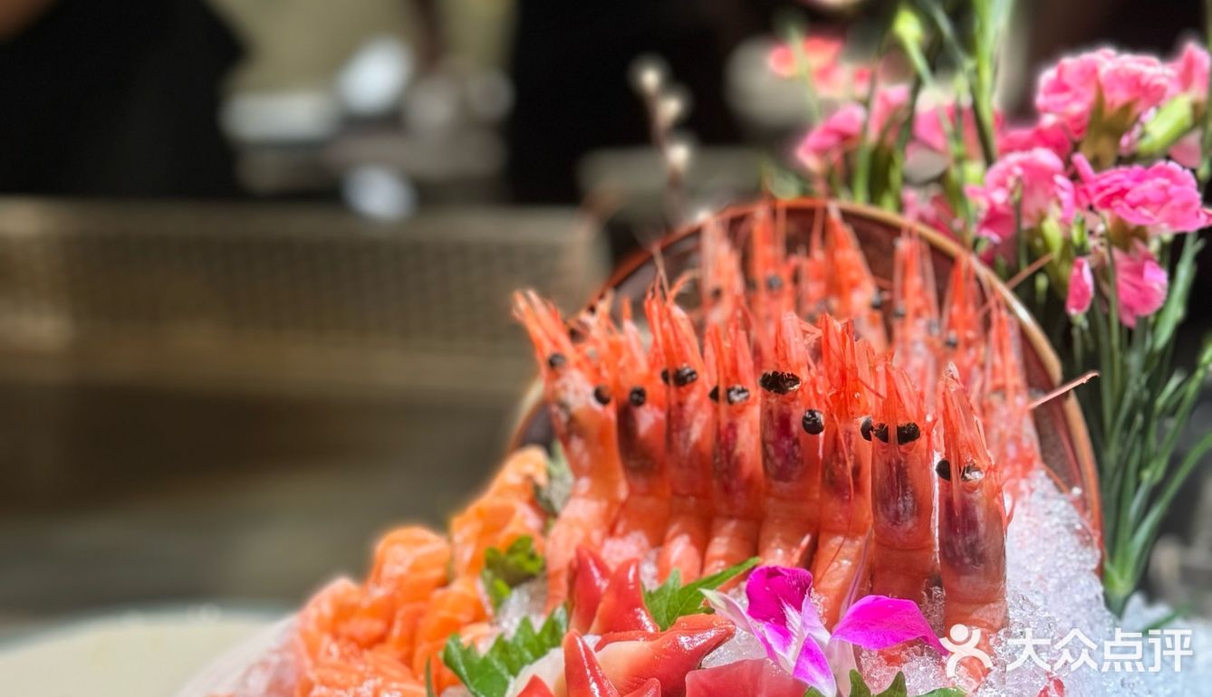 吃吃喝喝最快乐了[礼花]