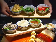 -九鼎轩脆毛肚火锅(南京东路店)