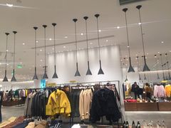 -URBAN REVIVO(西安Momopark店)