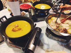 -鲜入围煮花胶鸡海鲜火锅