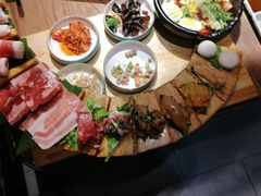 -明洞阿姨·韩式酱蟹烤肉·创意料理(三元桥店)