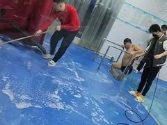 -宝德龙游泳健身