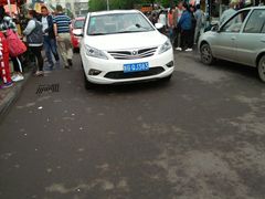 -滨海新区濒开里菜市场