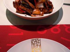 -滩外滩·本帮江浙菜(新天地店)
