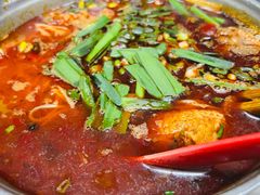 -铁锅哥米线