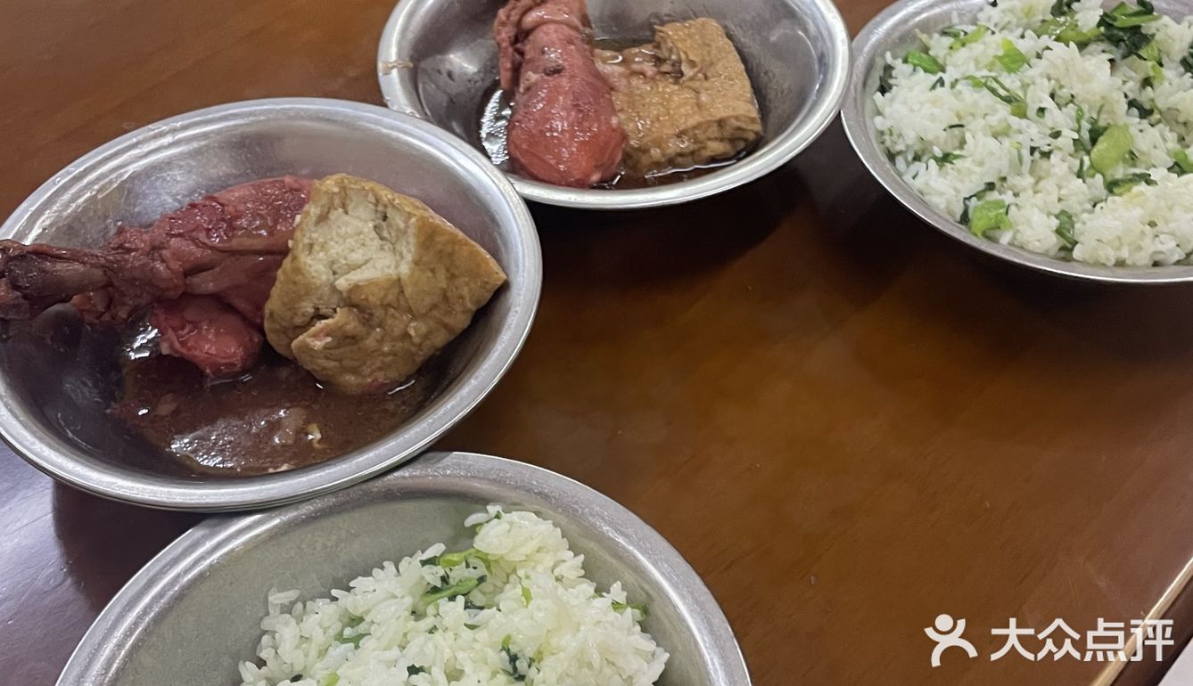永卿牛肉店在南益广场周边 算是一家默默无闻的小店