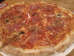 -城市大道红炉披萨烘焙坊