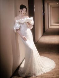 -曼青婚纱礼服馆