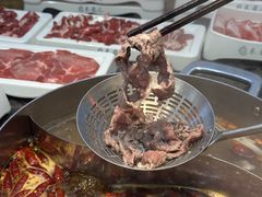 -来龍儿鲜切牛肉自助老火锅