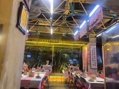 -老表记广西宵夜螺蛳鸭脚煲(西大店)