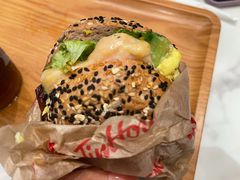 蛋香鸡腿肉贝果-Tims天好咖啡·贝果(雁展路万象天地店)