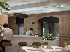 -潮一不贰·法式甜品·生日蛋糕·西式简餐(外滩店)