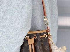 -聚云奢二手奢侈品黄金手表包包回收·中古店(中福城店)