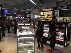 -日上免税店(三径路t3店)
