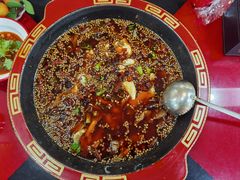 -烧哥美蛙肥肠鱼火锅·十五年社区店