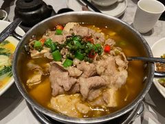 石锅豆花肥牛-柴门头啖汤·经典川菜·慢火汤品(锦城万达店)