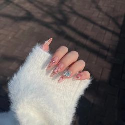 -悦指间美甲美睫