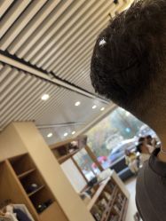 -MARTIN'S BARBER SHOP男士理发馆