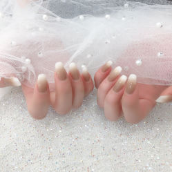 -七彩虹美甲美睫 半永久