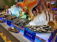 -锤头鲨毛肚海鲜烤肉自助餐厅(国购广场店)